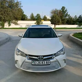 Toyota Camry 2017