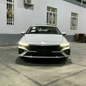 Hyundai Elantra 2025