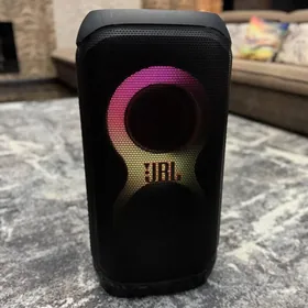 JBL Patybox Stage 320