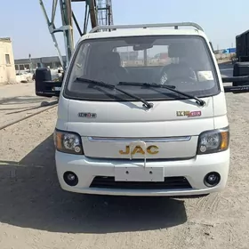 JAC X200 2025