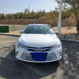 Toyota Camry 2017