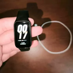 Sagat Mi band 8 active