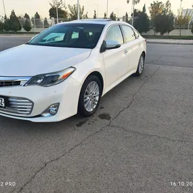 Toyota Avalon 2013