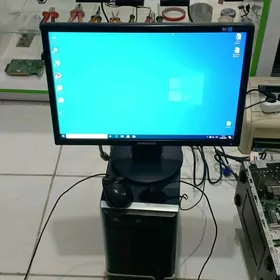 Damaşny kampyuter komplekt