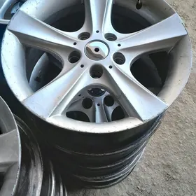 Mary disga R16