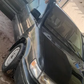 Mitsubishi Chariot 1995