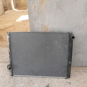 Ratýatyr infniti kepka