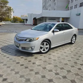 Toyota Camry 2013