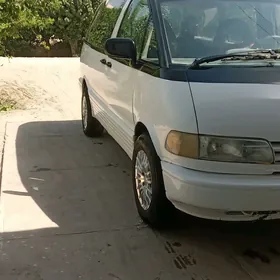Toyota Previa 1991