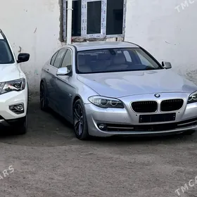 BMW F10 2010