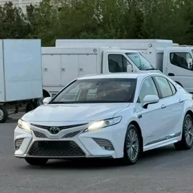 Toyota Camry 2020