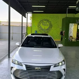 Toyota Avalon 2020