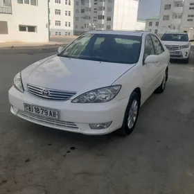 Toyota Camry 2004