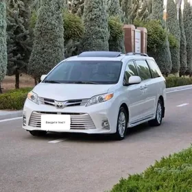 Toyota Sienna 2017