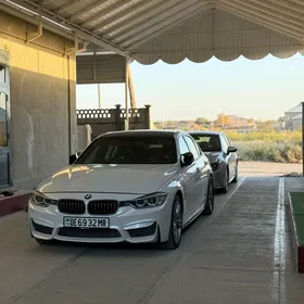 BMW F30 2013