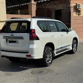Toyota Land Cruiser Prado 2018