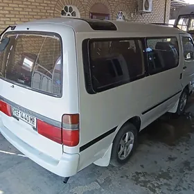 Toyota Hiace 1991