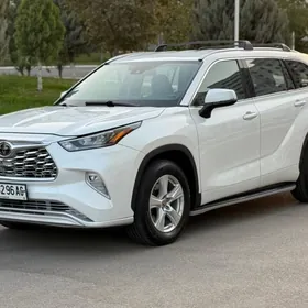 Toyota Highlander 2020