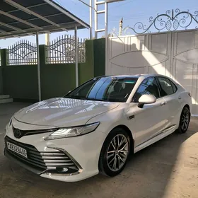 Toyota Camry 2018