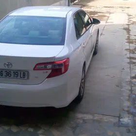 Toyota Camry 2012