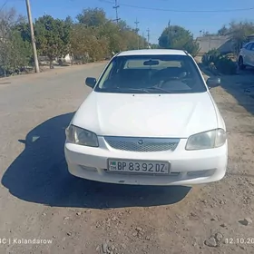 Mazda 323 2000