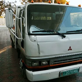 Mitsubishi Canter 2000