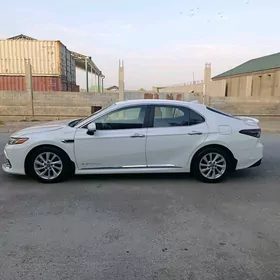 Toyota Camry 2022
