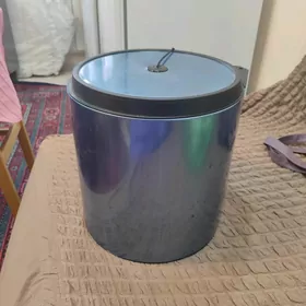 мусорные вёдра