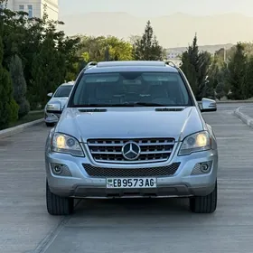 Mercedes-Benz ML350 2011