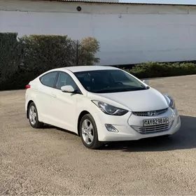 Hyundai Elantra 2011