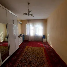 Мир 6, 4ком, 9/1 этаж