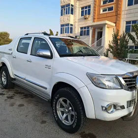 Toyota Hilux 2012
