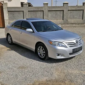 Toyota Camry 2010