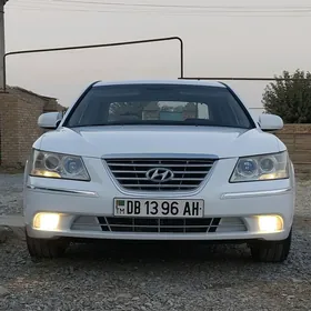 Hyundai Sonata 2010