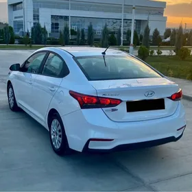 Hyundai Accent 2022