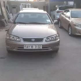 Toyota Camry 1999
