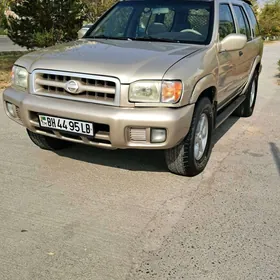 Nissan Pathfinder 2001