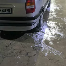 Opel Zafira 2001