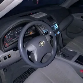 Toyota Camry 2010