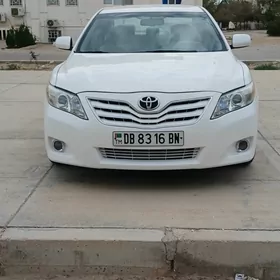 Toyota Camry 2011