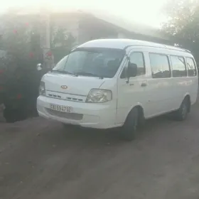 Kia Bongo 2004