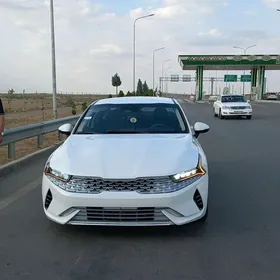 Kia K5 2021