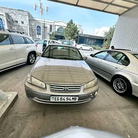 Toyota Camry 2000