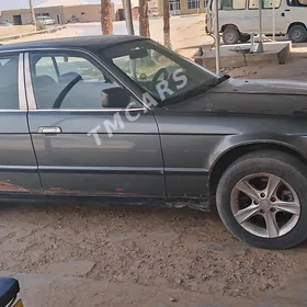 BMW 525 1989