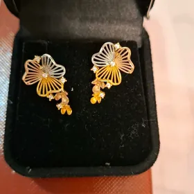 Золотые серьги