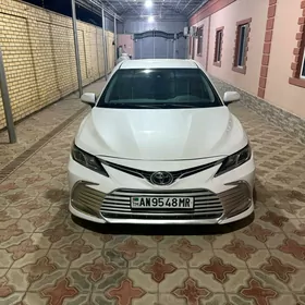 Toyota Camry 2022