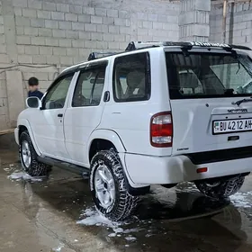 Nissan Pathfinder 2001