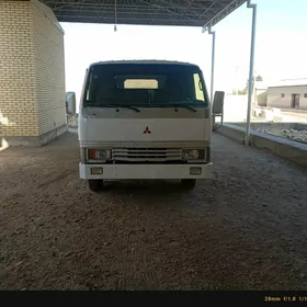 Mitsubishi Canter 1992