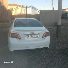 Toyota Camry 2010