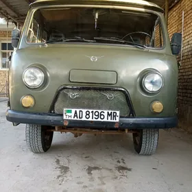 UAZ 469 1999